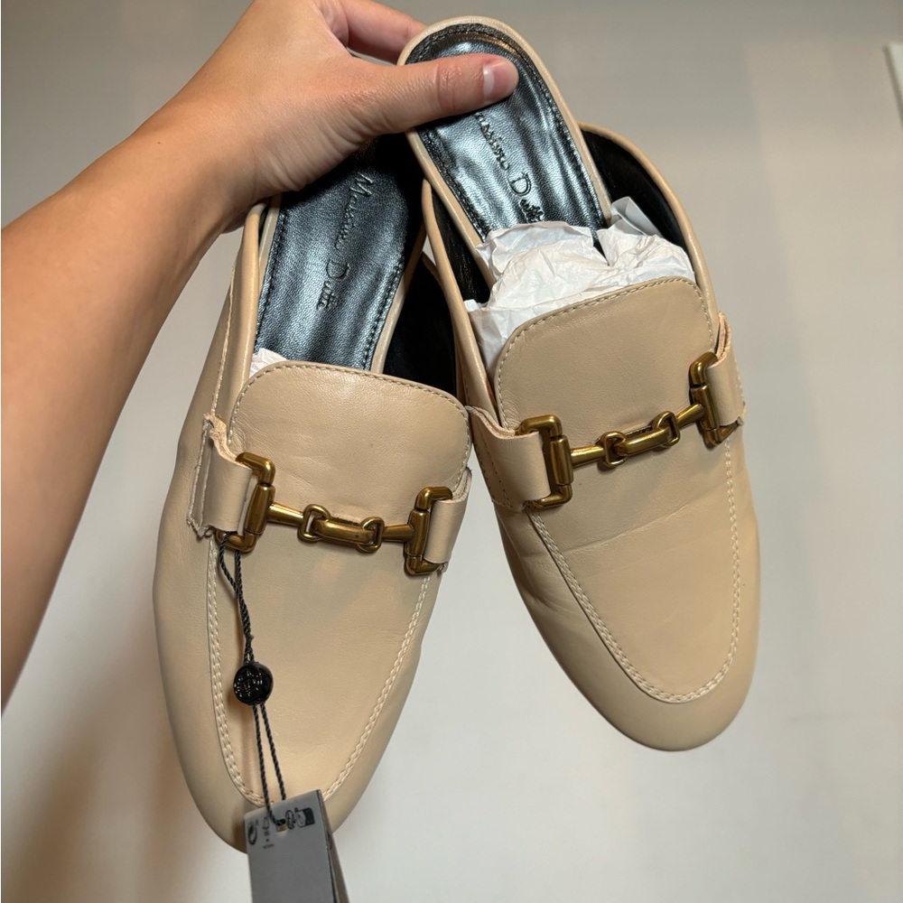 NWT Massimo Dutti beige loafer slip ons